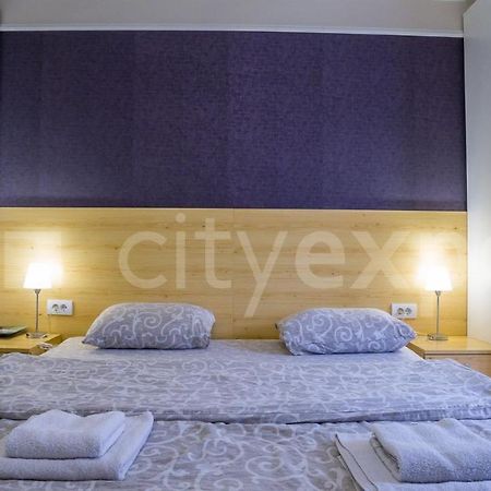 Central Apartment With Garage Novi Sad Exterior photo