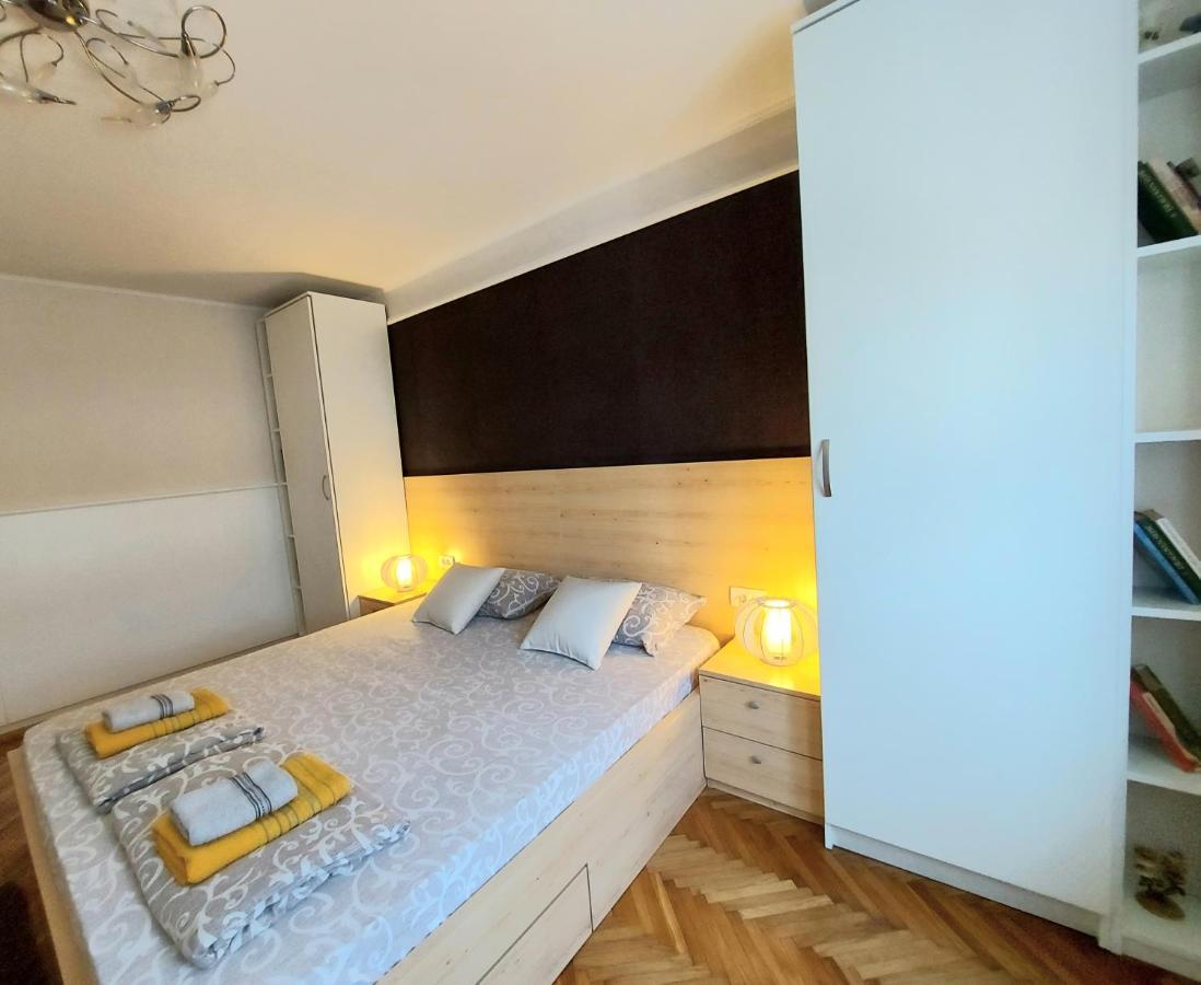 Central Apartment With Garage Novi Sad Exterior photo
