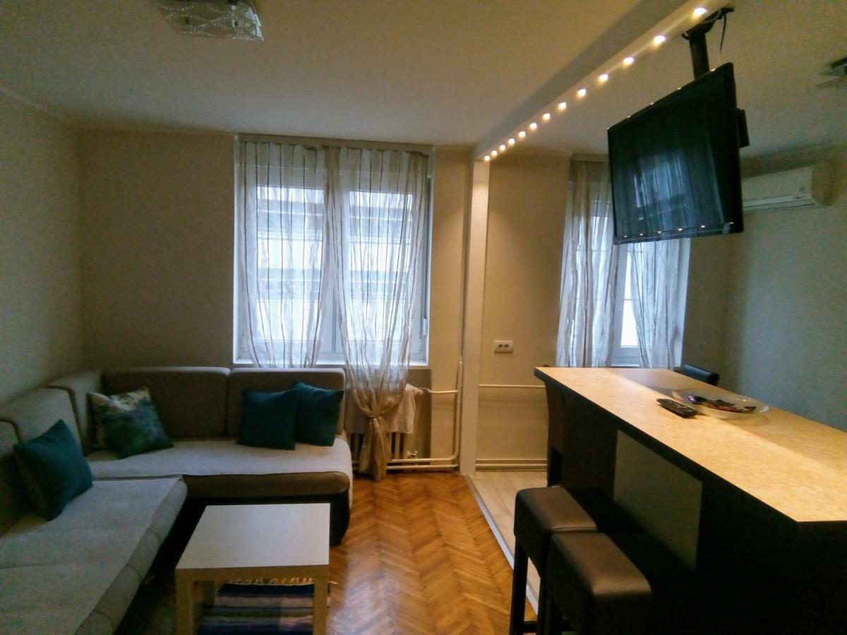 Central Apartment With Garage Novi Sad Exterior photo