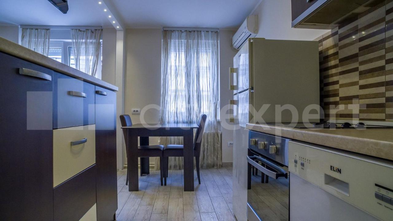 Central Apartment With Garage Novi Sad Exterior photo