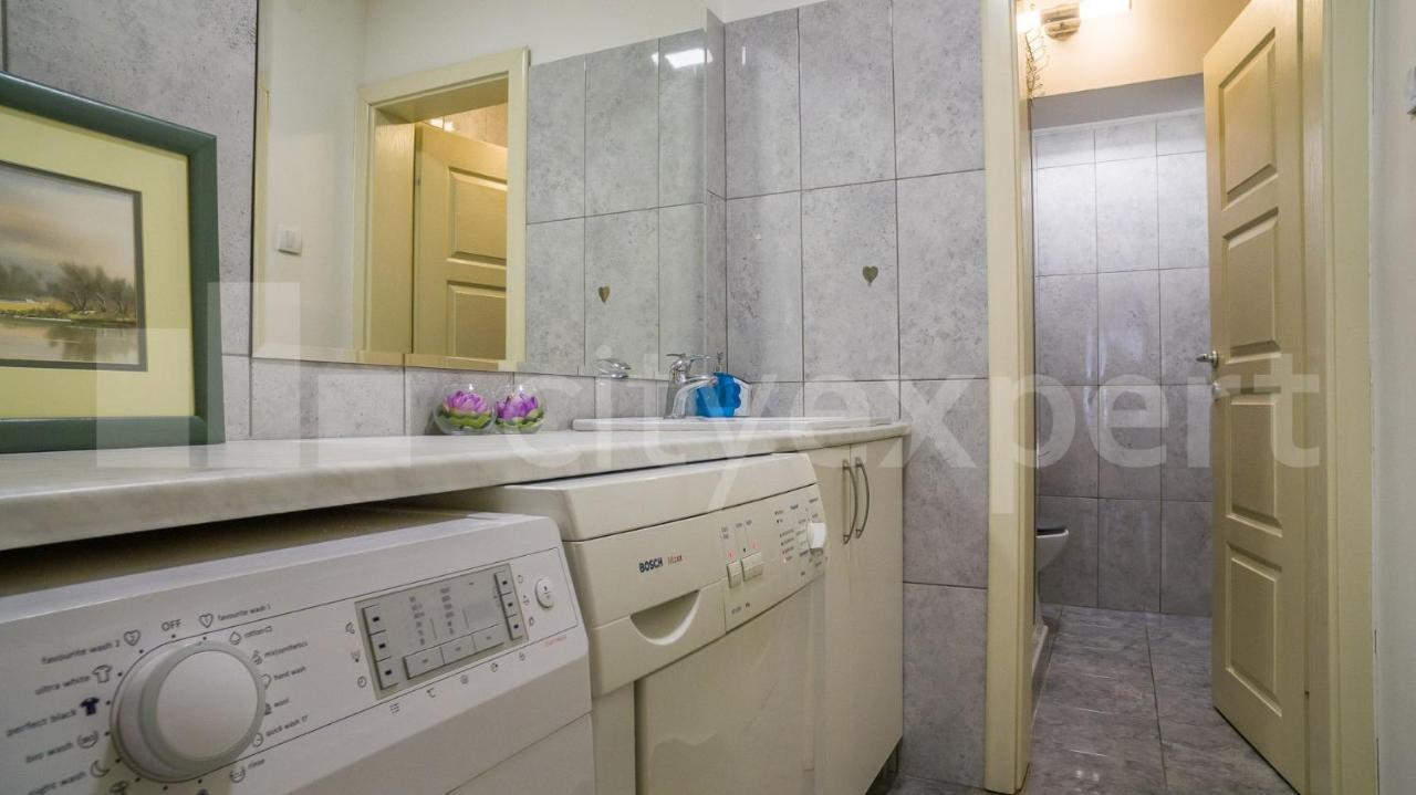Central Apartment With Garage Novi Sad Exterior photo